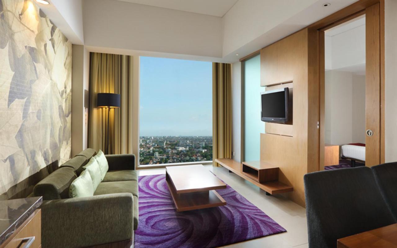 Holiday Inn Bandung Pasteur By Ihg Экстерьер фото