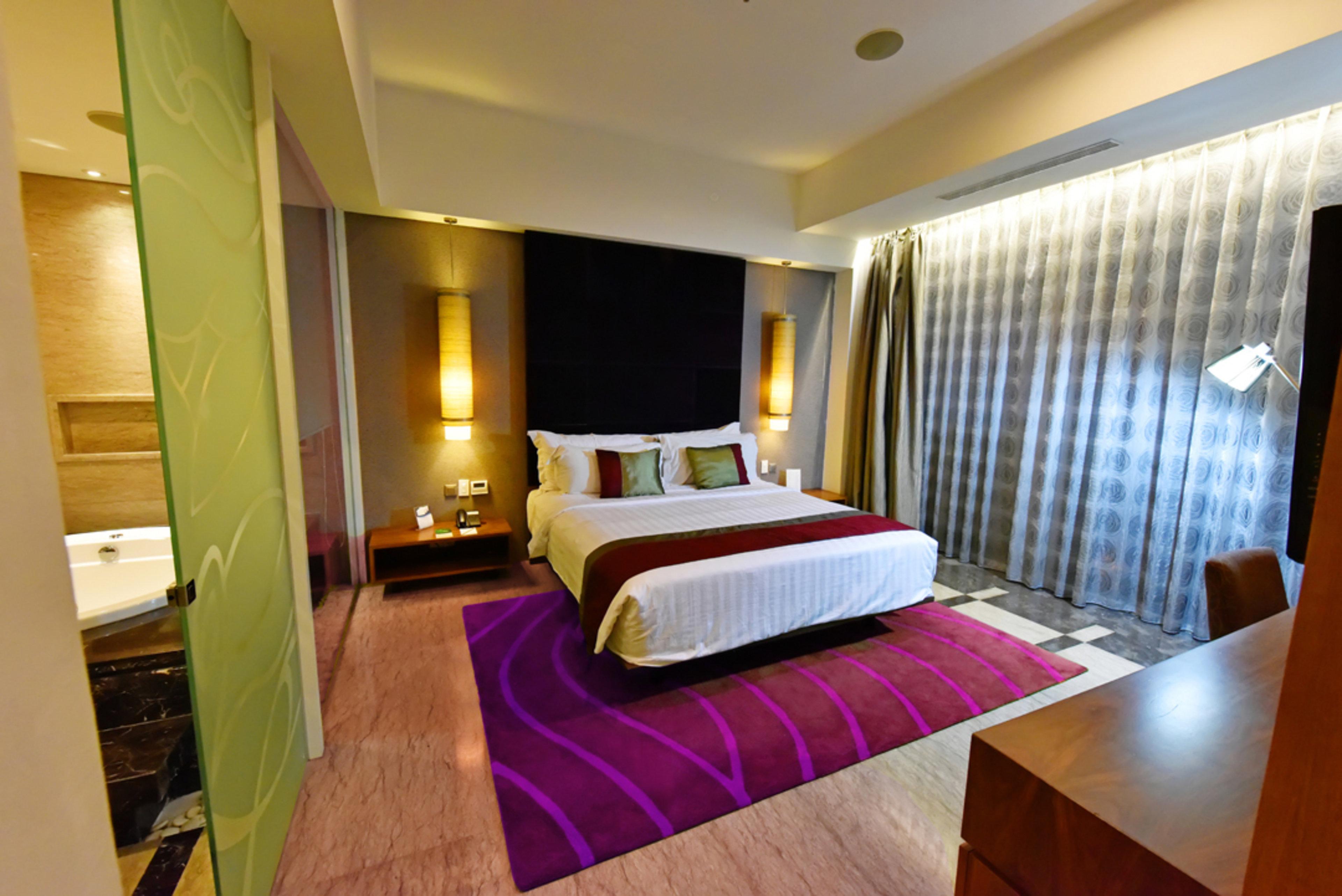 Holiday Inn Bandung Pasteur By Ihg Экстерьер фото