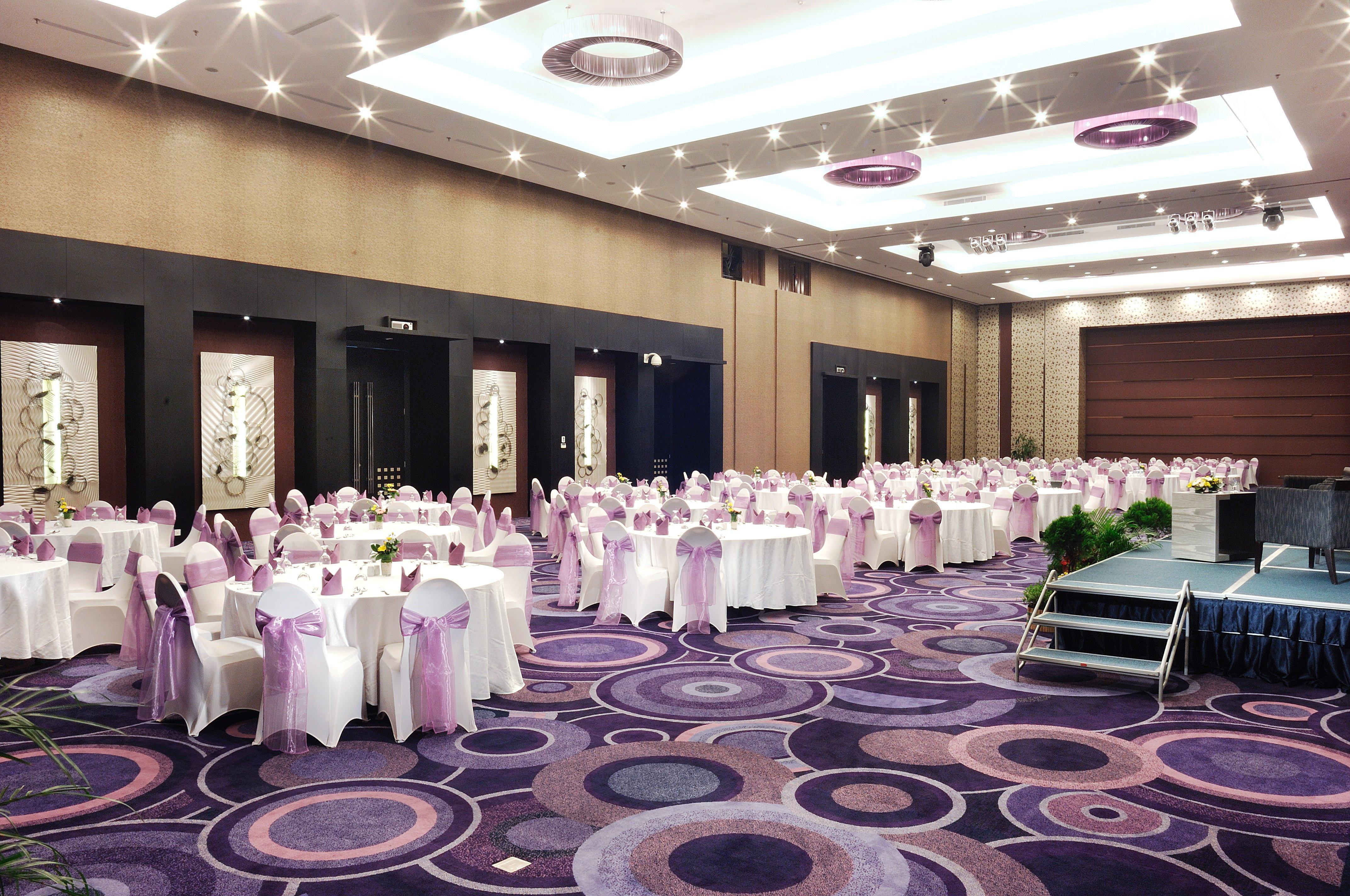 Holiday Inn Bandung Pasteur By Ihg Экстерьер фото