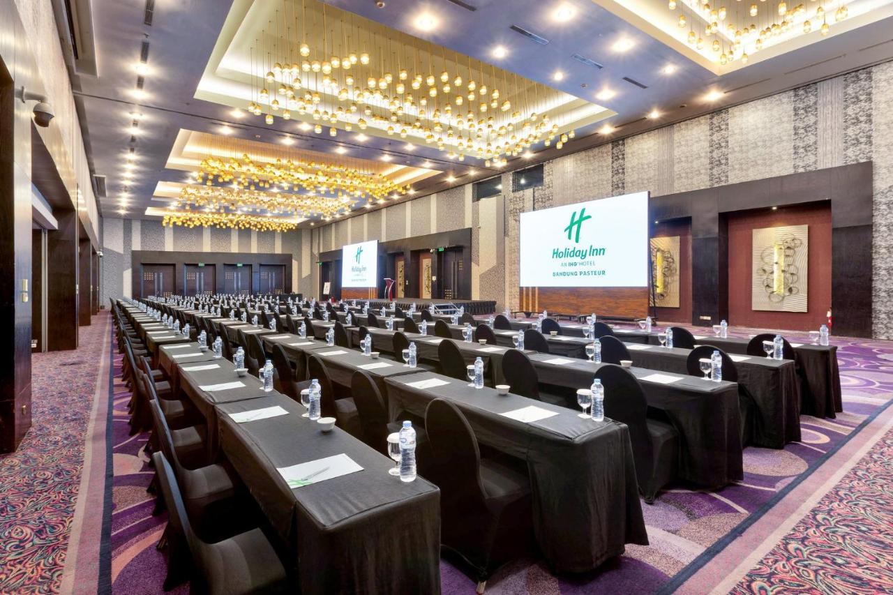 Holiday Inn Bandung Pasteur By Ihg Экстерьер фото