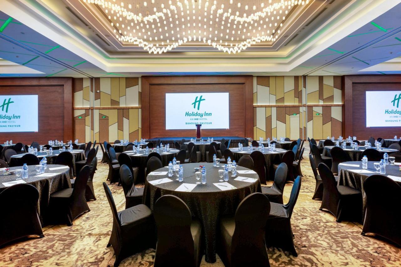 Holiday Inn Bandung Pasteur By Ihg Экстерьер фото