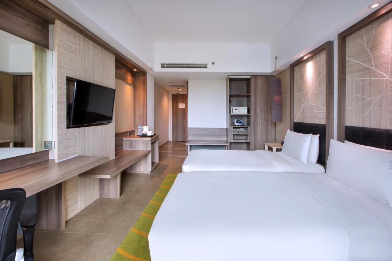 Holiday Inn Bandung Pasteur By Ihg Экстерьер фото